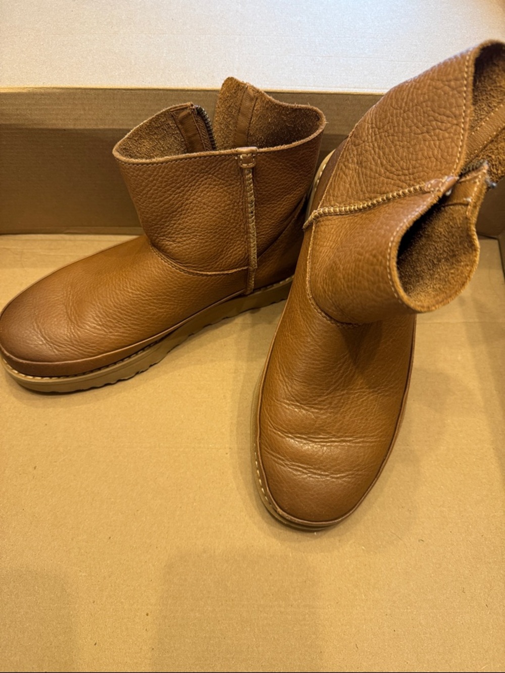 UGG Chestnut Brown Leather Short Ankle Booties